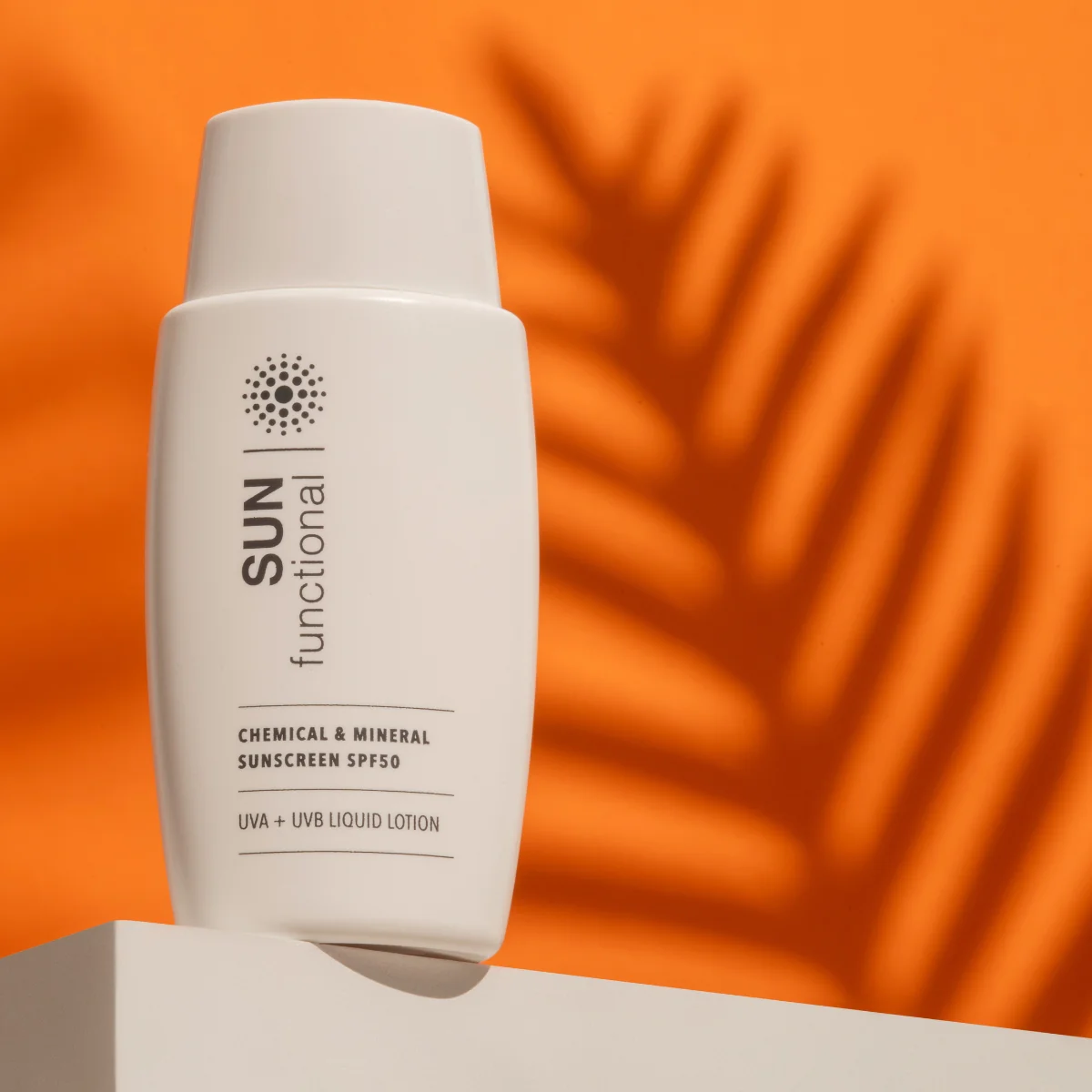 Chemical and Mineral Sunscreen SPF50 - Image 3